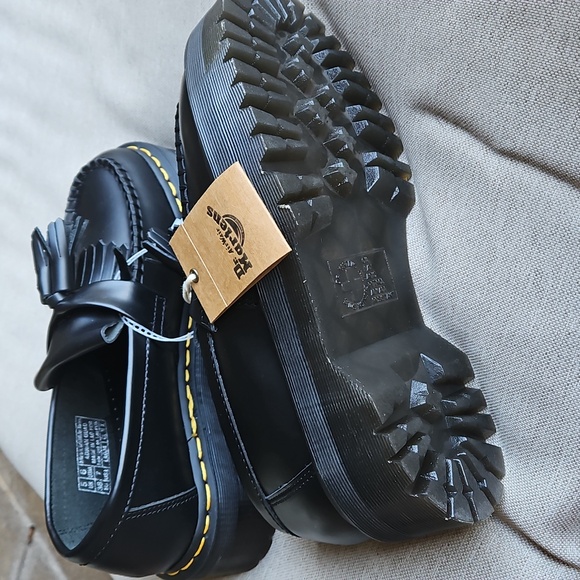 Dr Martens Adrian Quad Platform Tassel Loafers Black Leather- Unisex M6, W7 - Picture 5 of 9
